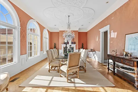 38 Chestnut Hill Drive Upper Brookville NY 11771