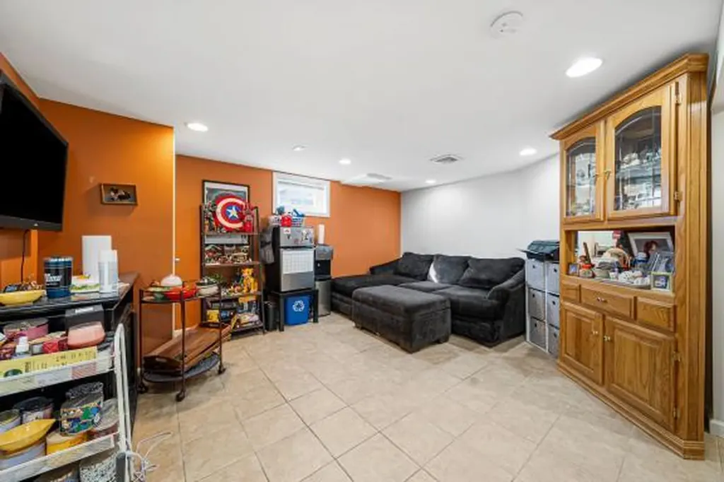 56 Wiltshire Drive Commack NY 11725