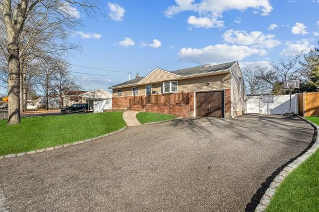 56 Wiltshire Drive Commack NY 11725