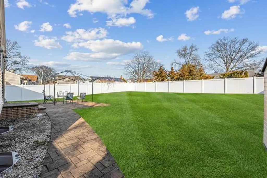 56 Wiltshire Drive Commack NY 11725