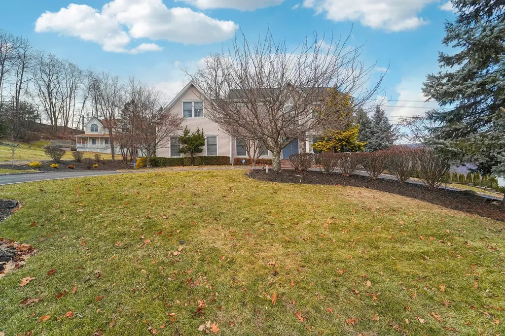 16 Fillmore Drive Stony Point NY 10980