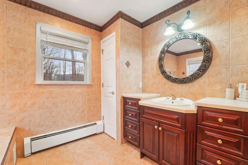 16 Fillmore Drive Stony Point NY 10980