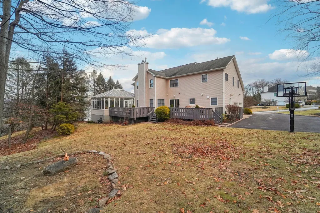 16 Fillmore Drive Stony Point NY 10980