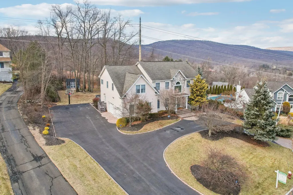 16 Fillmore Drive Stony Point NY 10980