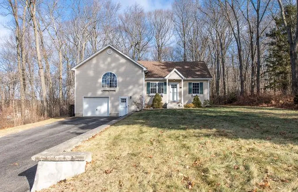 29 Ridge Road Hopewell Junction NY 12533