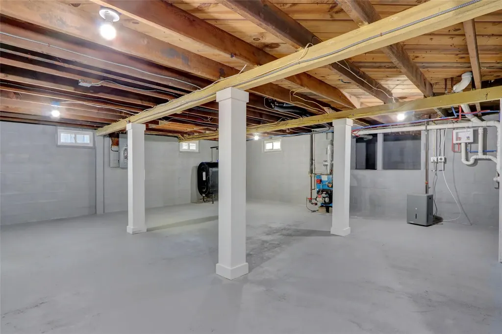 25 Prospect Place Riverhead NY 11901