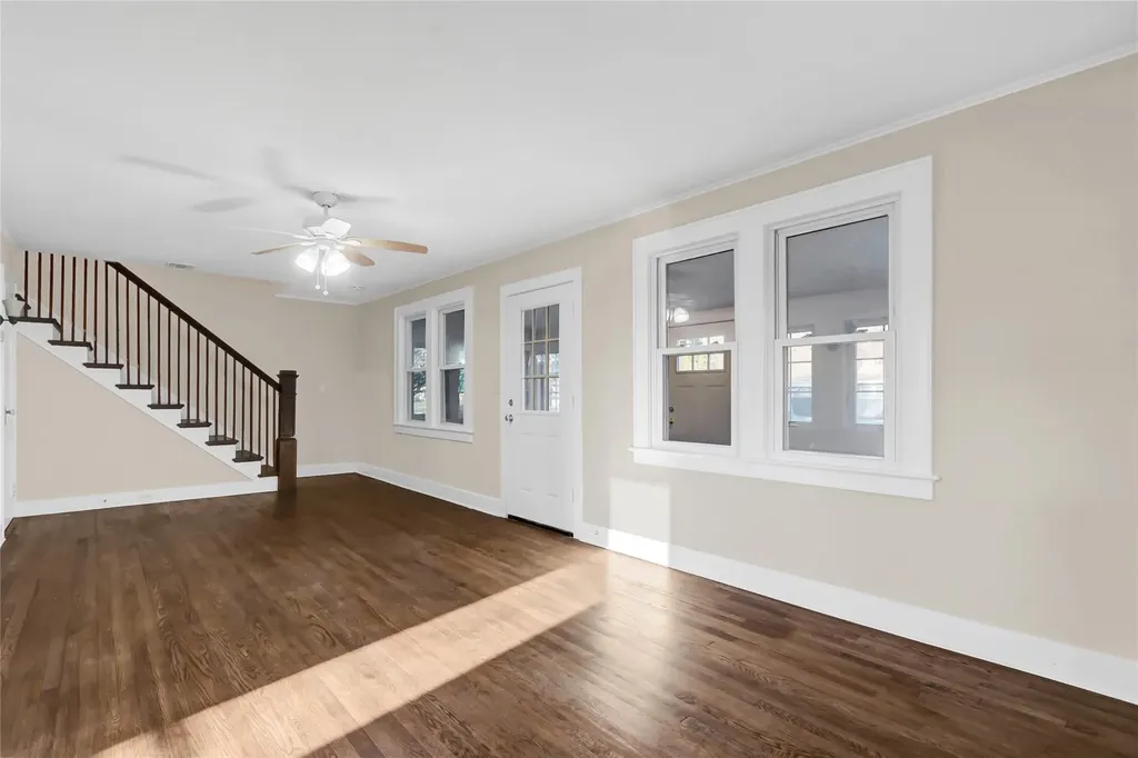 25 Prospect Place Riverhead NY 11901