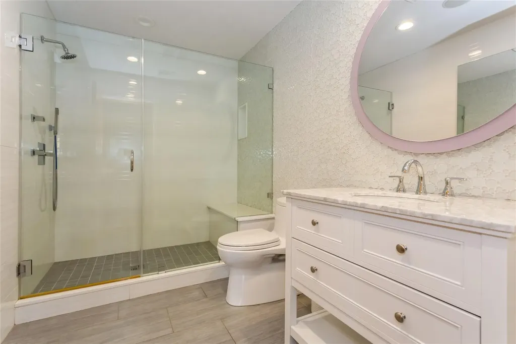 54 Barrett Road Lawrence NY 11559