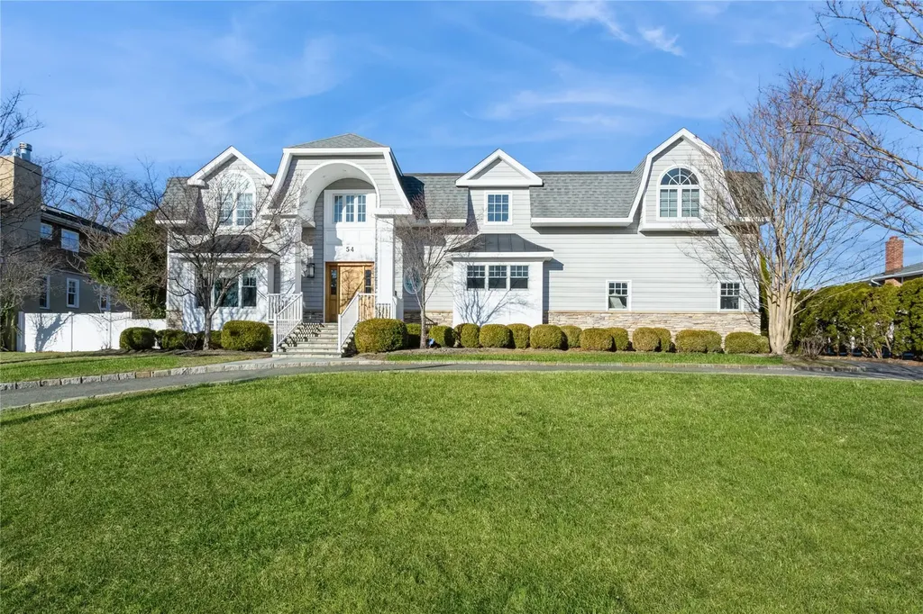 54 Barrett Road Lawrence NY 11559