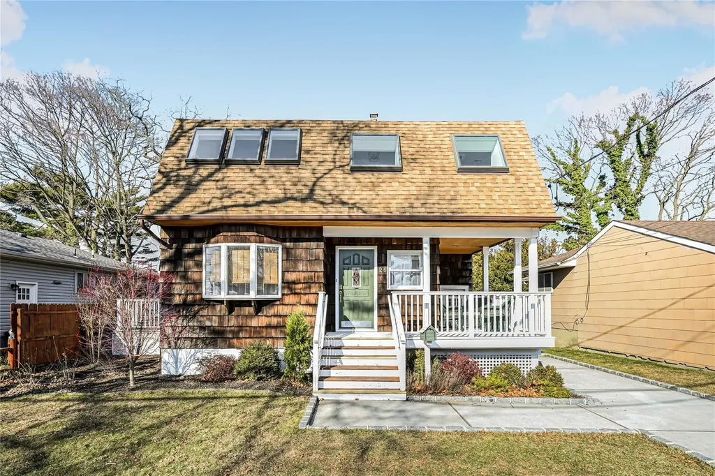 26 Princeton Place Merrick NY 11566