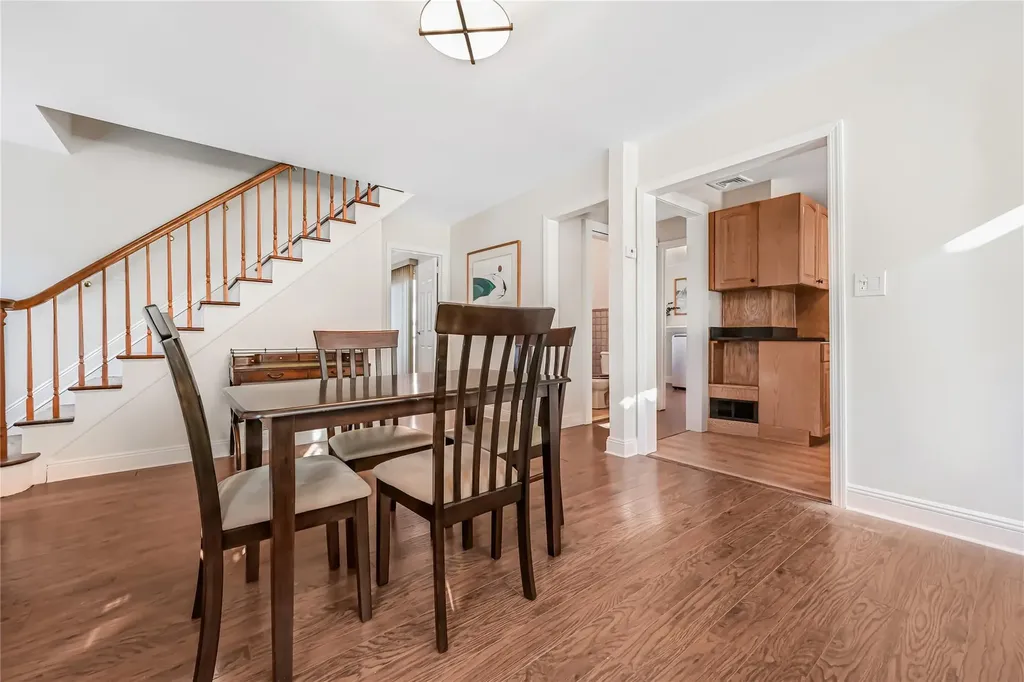 26 Princeton Place Merrick NY 11566