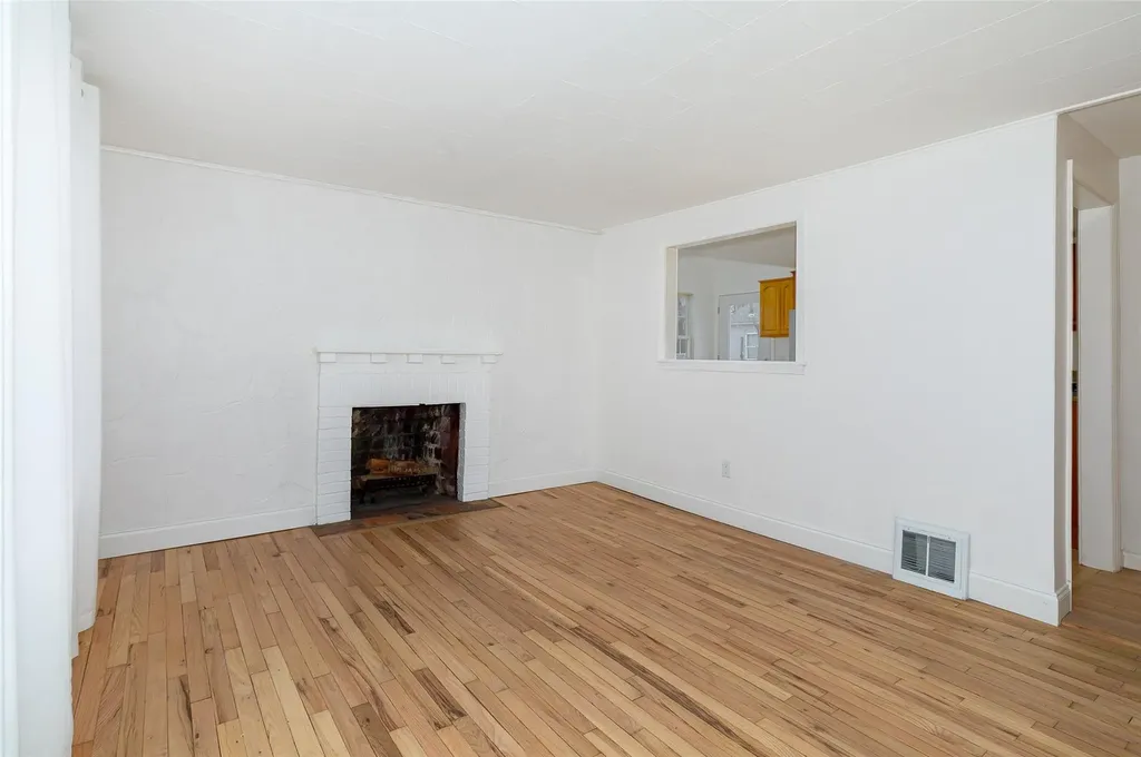 305 Violet Avenue Poughkeepsie NY 12601