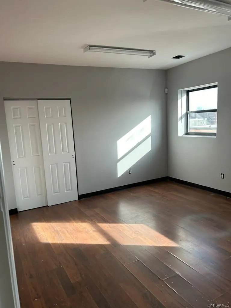 68 E Sandford Boulevard Mount Vernon NY 10550