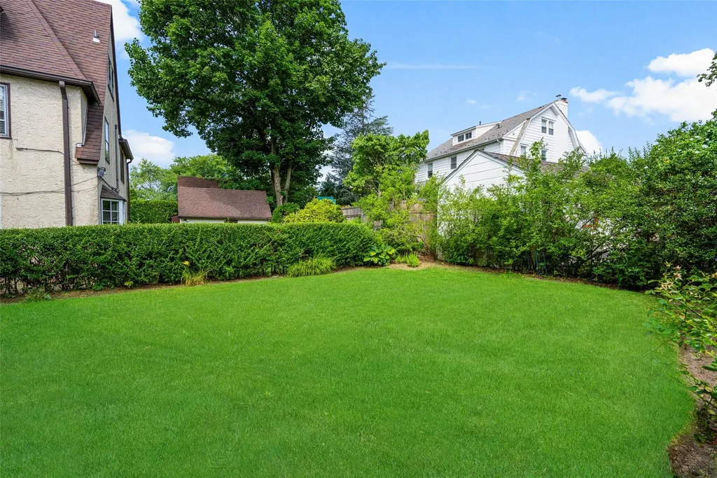 105 Reed Avenue Pelham NY 10803