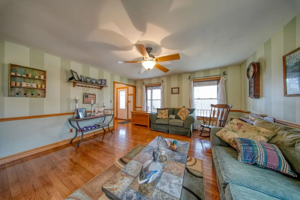 135 Post Road Slate Hill NY 10973