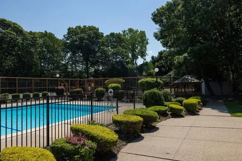 15 Westchester Court Middle Island NY 11953