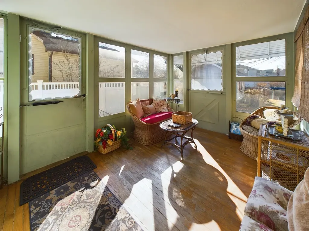 63 Sunset Avenue Lynbrook NY 11563