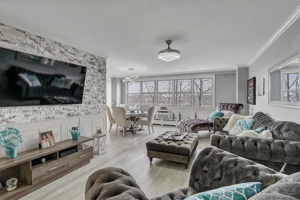 615 Palmer Road Yonkers NY 10701