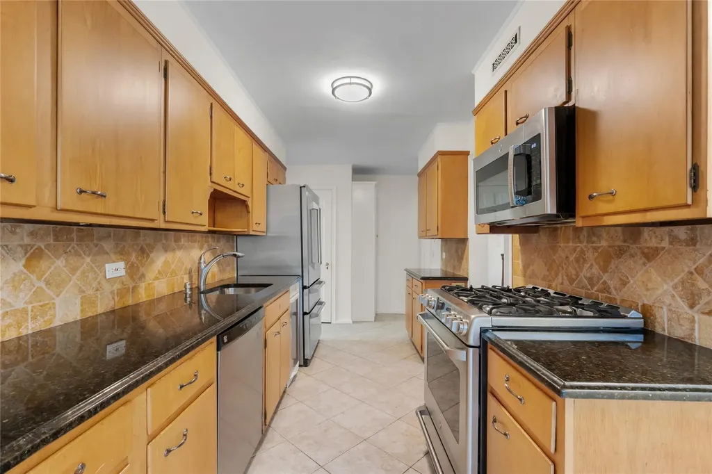 5 Baraud Road S Scarsdale NY 10583
