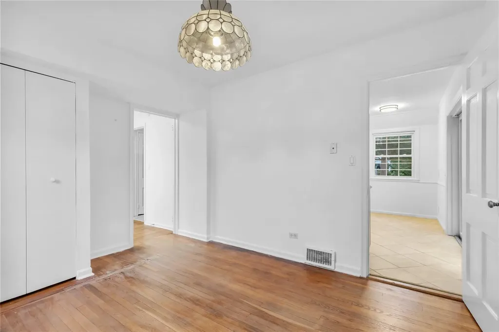 5 Baraud Road S Scarsdale NY 10583