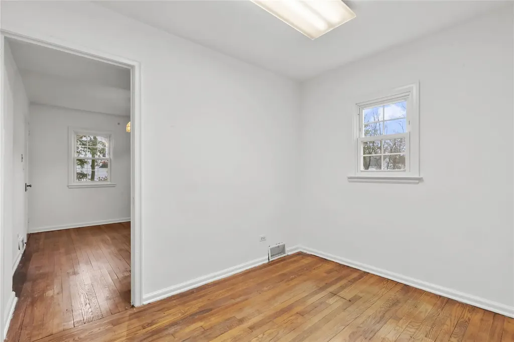 5 Baraud Road S Scarsdale NY 10583