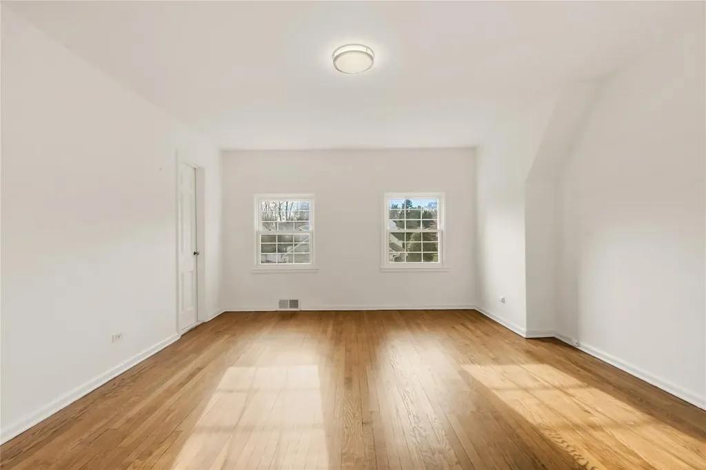 5 Baraud Road S Scarsdale NY 10583