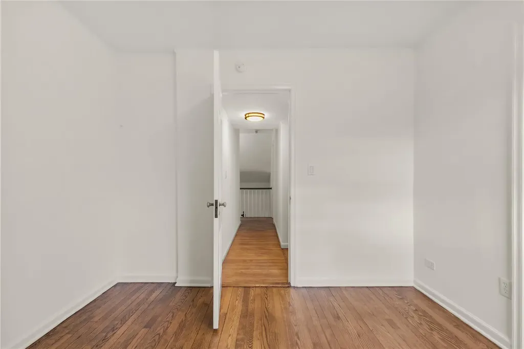 5 Baraud Road S Scarsdale NY 10583