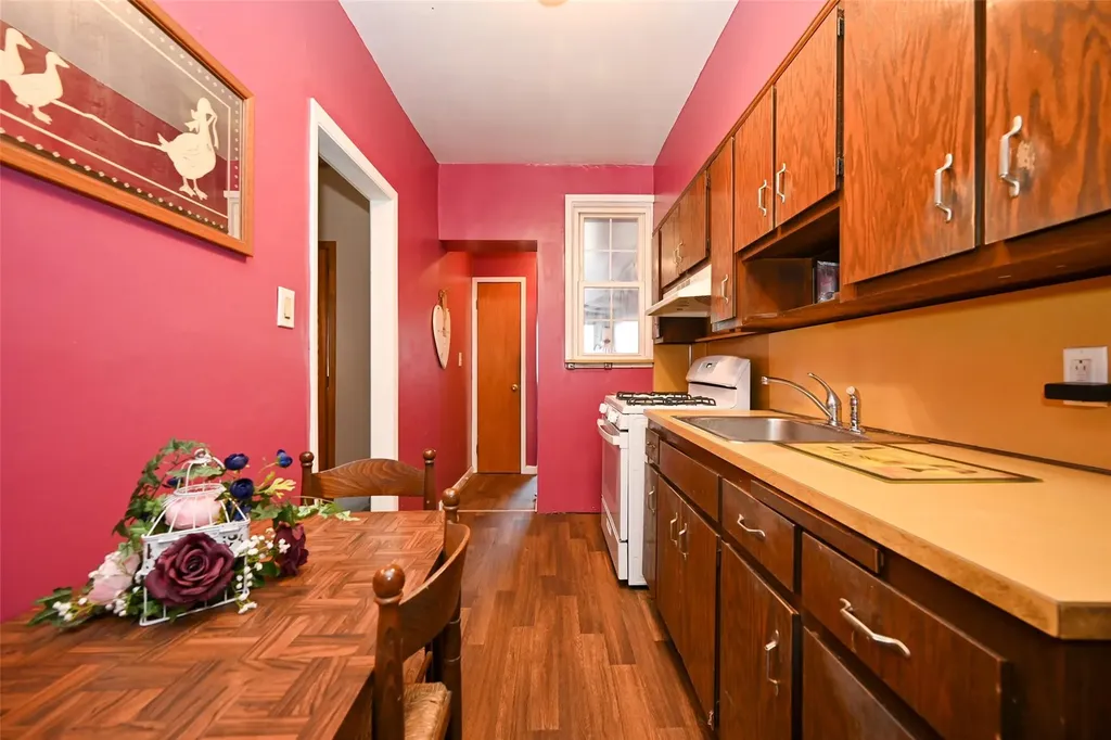 15137 20th Road Whitestone NY 11357