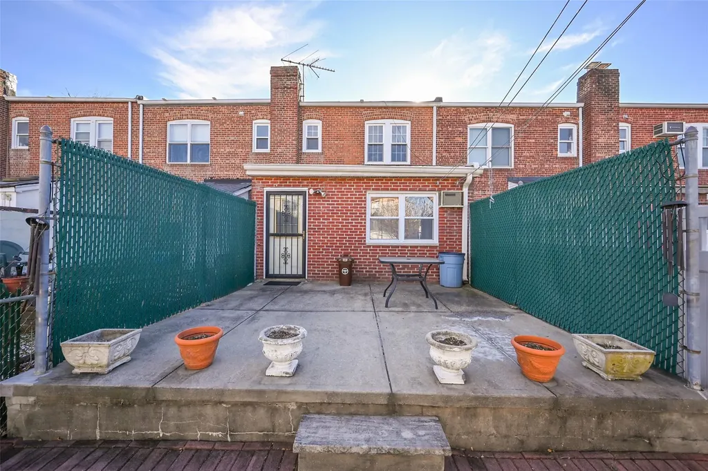 15137 20th Road Whitestone NY 11357