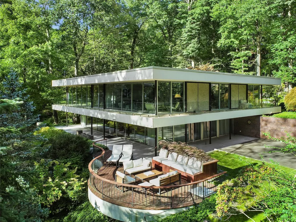9 Tallwoods Road Armonk NY 10504