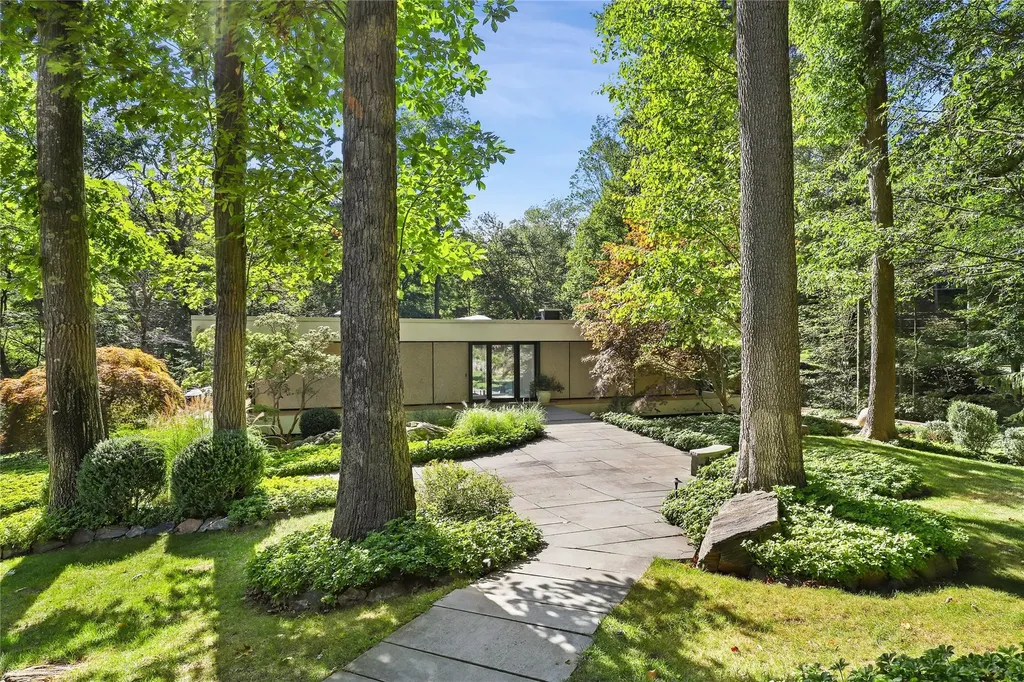 9 Tallwoods Road Armonk NY 10504