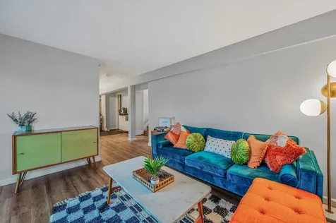 44 N Kings Avenue Lindenhurst NY 11757