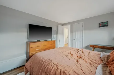 44 N Kings Avenue Lindenhurst NY 11757