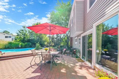 44 N Kings Avenue Lindenhurst NY 11757