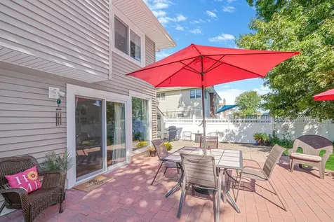 44 N Kings Avenue Lindenhurst NY 11757