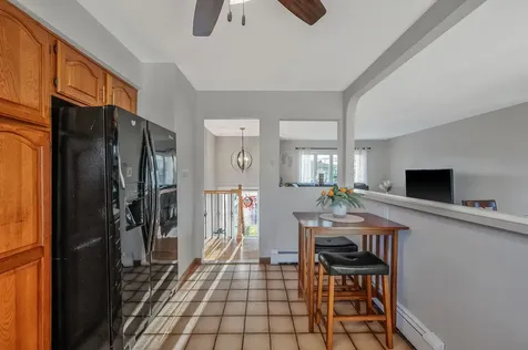 44 N Kings Avenue Lindenhurst NY 11757