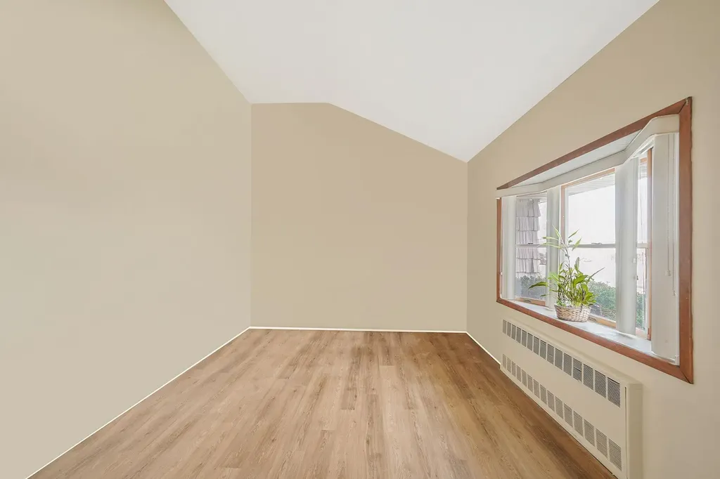 2 Robin Lane Farmingdale NY 11735