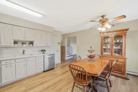 2 Robin Lane Farmingdale NY 11735