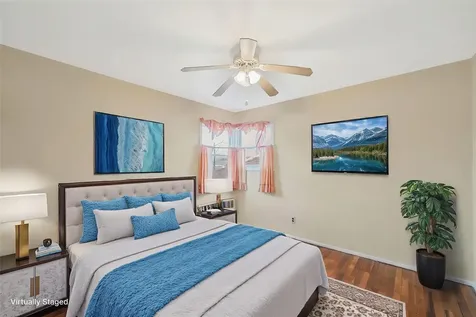 2 Robin Lane Farmingdale NY 11735