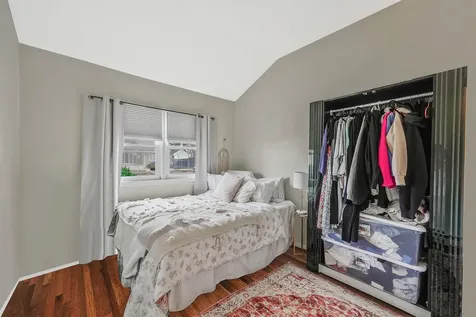 2 Robin Lane Farmingdale NY 11735