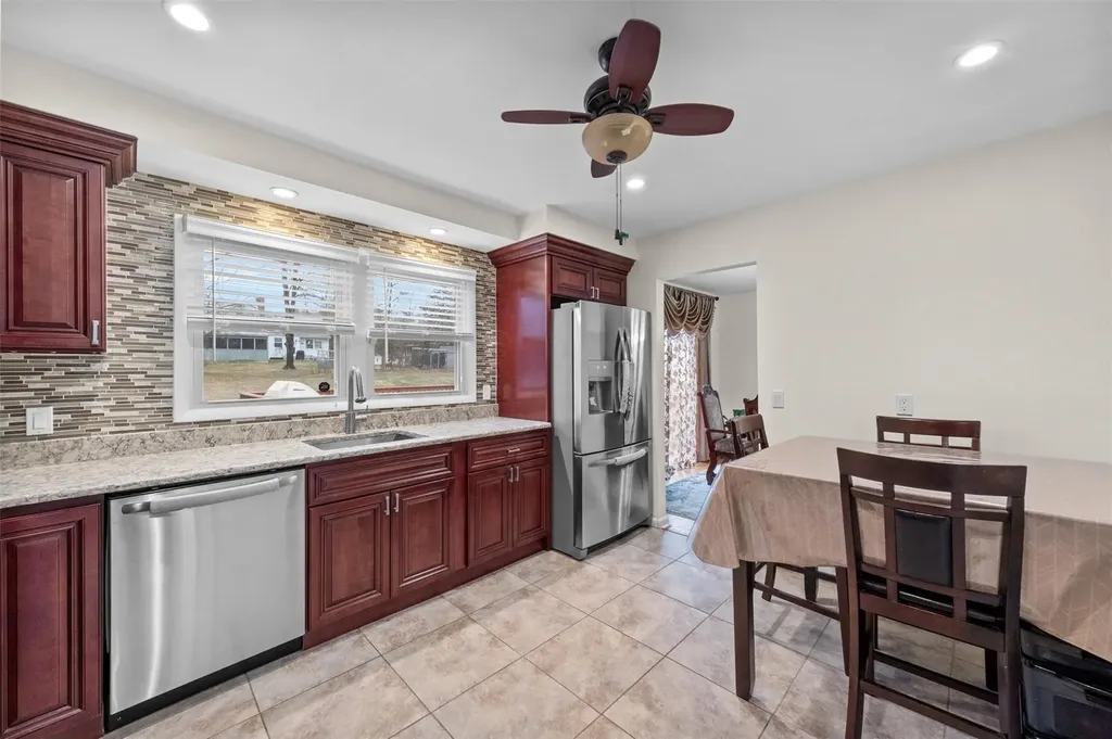 56 Carriage Hill Lane Poughkeepsie NY 12603