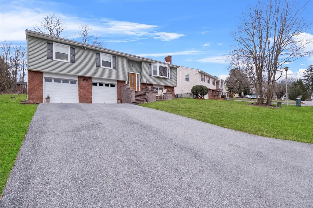 56 Carriage Hill Lane Poughkeepsie NY 12603