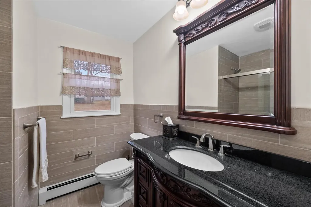 56 Carriage Hill Lane Poughkeepsie NY 12603