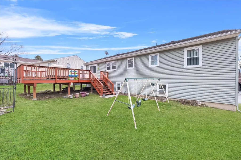 56 Carriage Hill Lane Poughkeepsie NY 12603