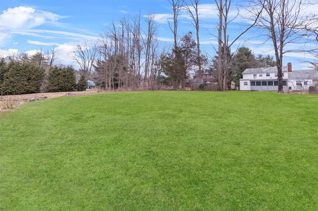 56 Carriage Hill Lane Poughkeepsie NY 12603