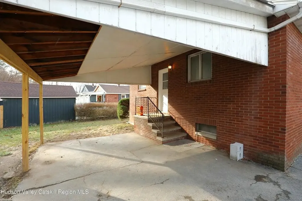 236 E Chester Street Kingston NY 12401