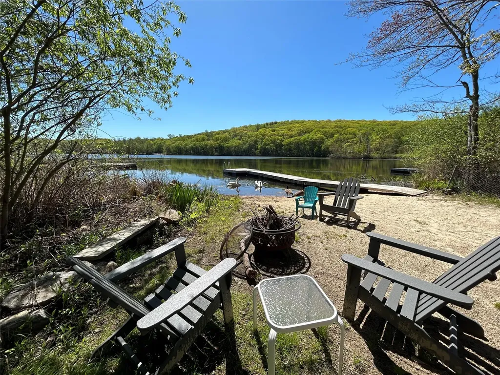 10 W Curry Road Mahopac NY 10541