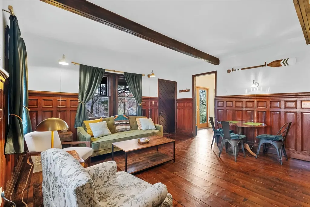 10 W Curry Road Mahopac NY 10541