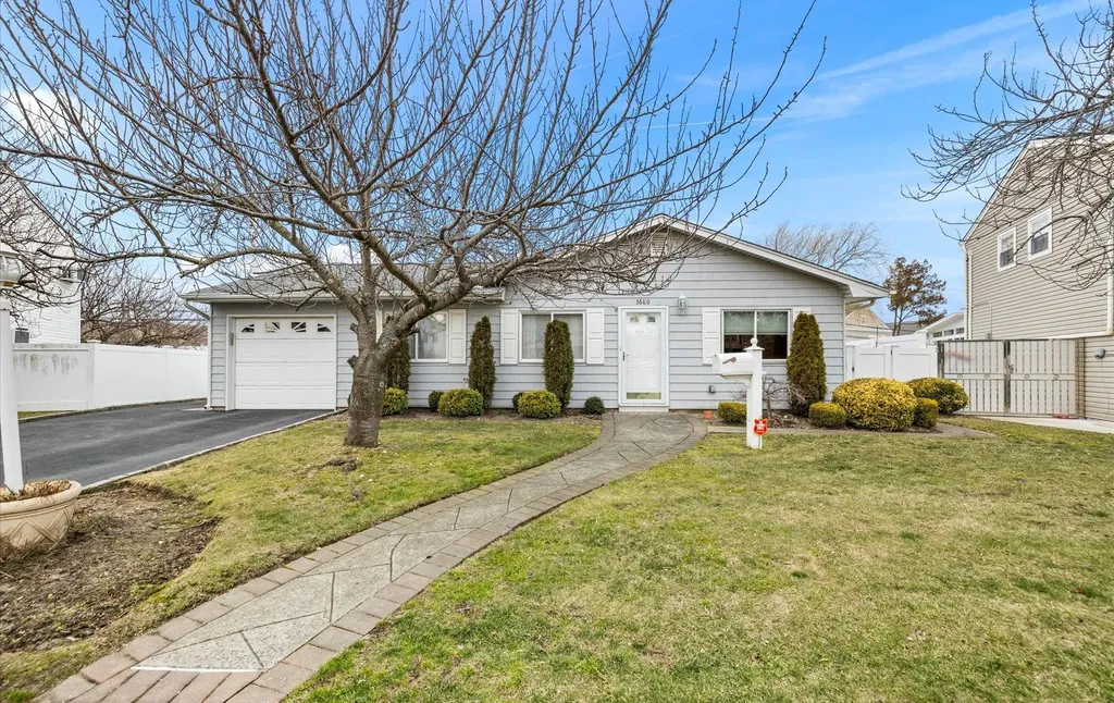 3680 Illona Lane Oceanside NY 11572