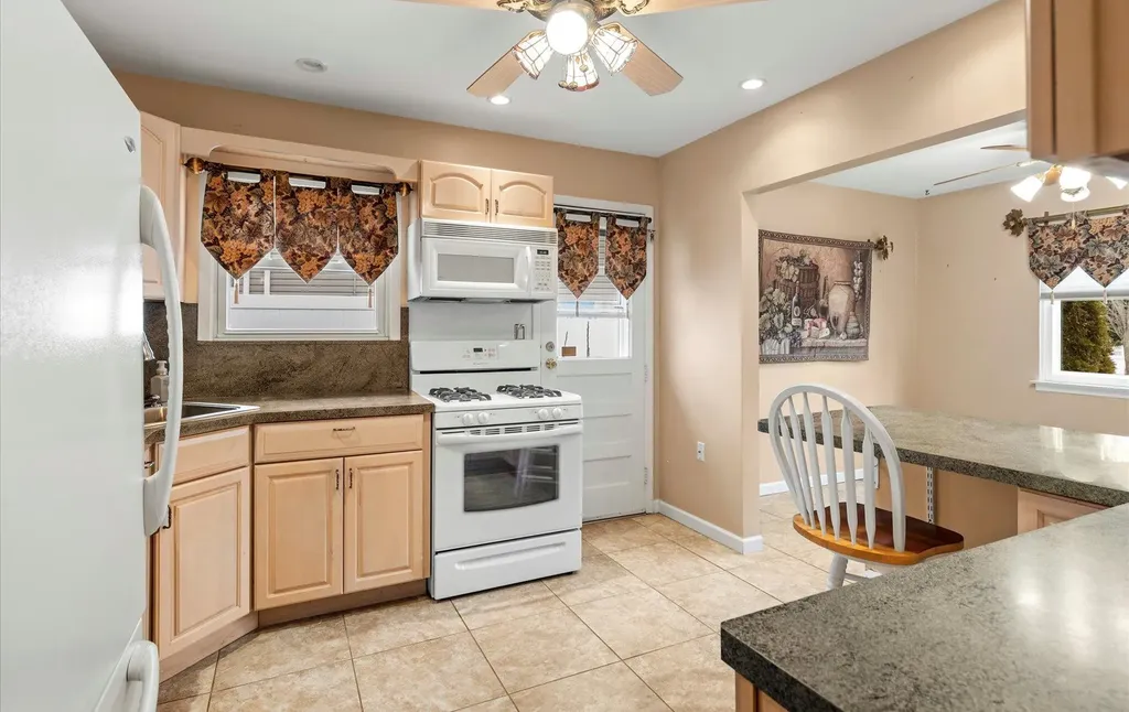 3680 Illona Lane Oceanside NY 11572